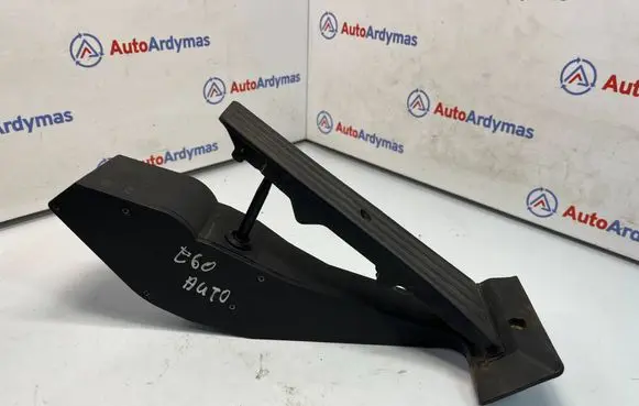 BMW 5 E60 E61 Accelerator throttle pedal 6766930 35426766930