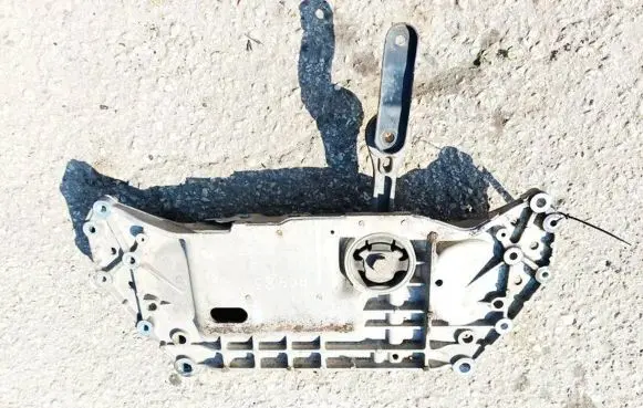 Skoda Octavia Mk2 (1Z) Front subframe