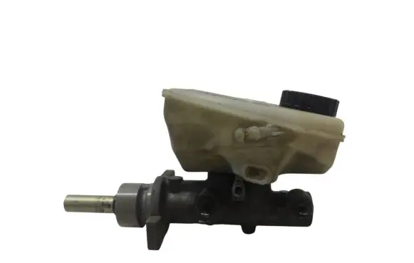 Master brake cylinder