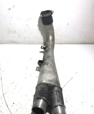 Audi Q7 4L Intercooler hose/pipe 7L6145945C