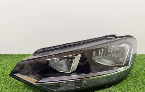 Volkswagen Touran III Headlight/headlamp 5TB941005C