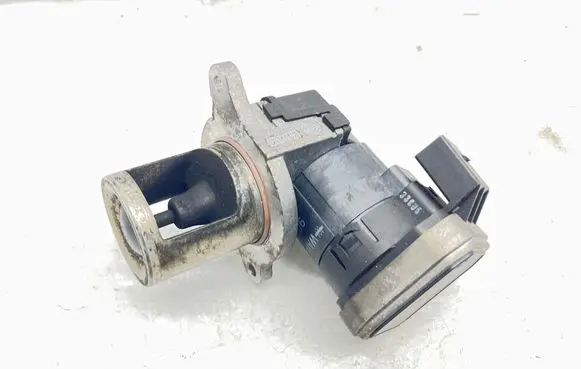 Mercedes-Benz E W211 EGR valve 109315 AC2060232117