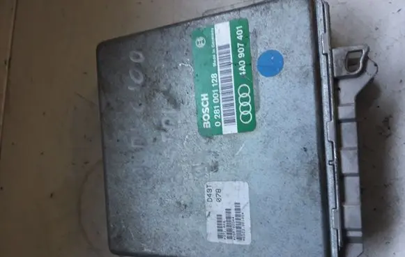 Audi A6 S6 C4 4A Engine control unit/module 0281001128