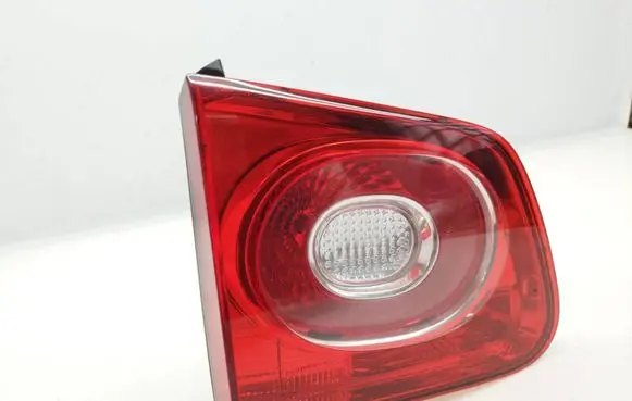 Volkswagen Tiguan Tailgate rear/tail lights 5N0945093C 00969203 11810