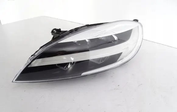 Volvo V40 Headlight/headlamp