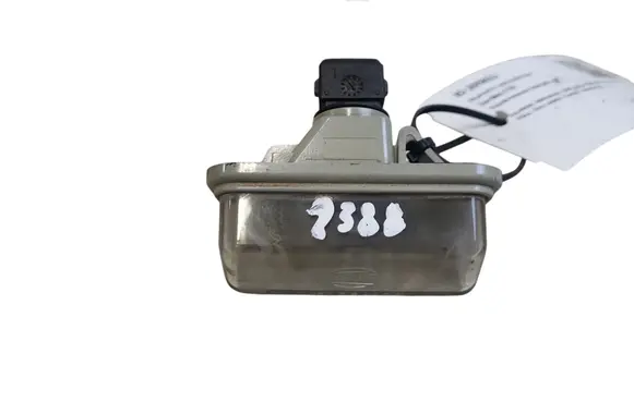 Toyota Avensis T250 Number plate light 001479