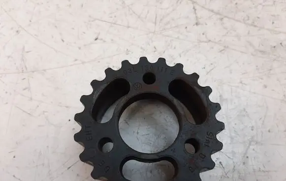 Volkswagen Crafter Fuel pump gear (pulley) 03L130111E