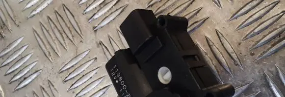 Toyota Corolla Verso AR10 Air flap motor/actuator 1138002051