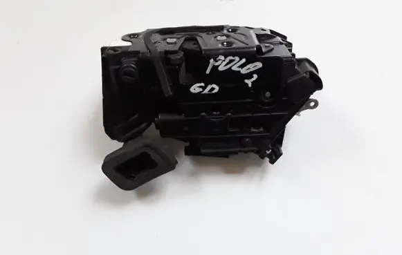 Volkswagen Polo V 6R Rear door lock 5K4839016F