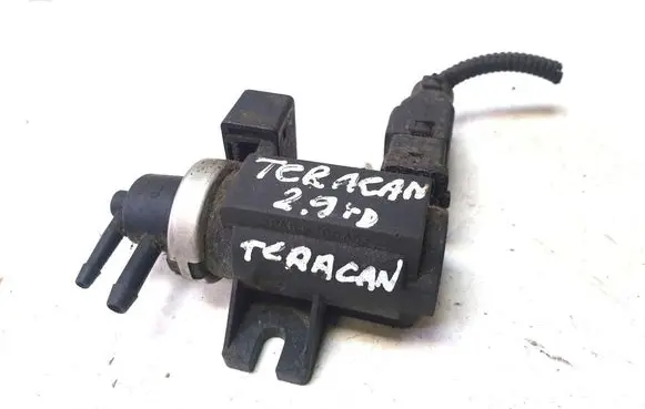 Hyundai Terracan Vacuum valve 68201