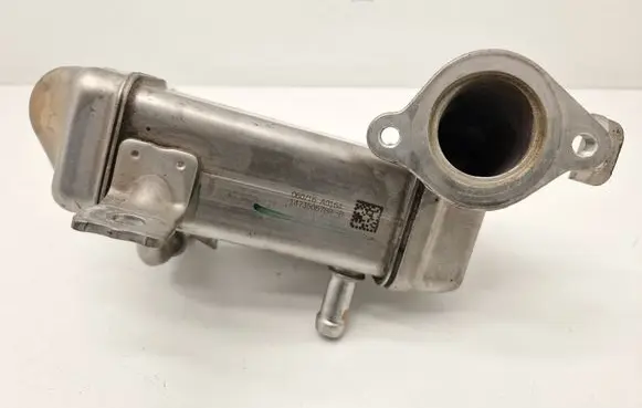 Renault Trafic III (X82) EGR valve cooler 147350678RB