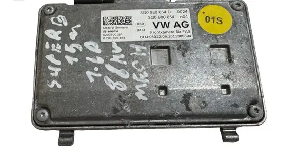 Skoda Superb B8 (3V) Windshield/windscreen camera 3Q0980654D 0203500184 3Q0980654