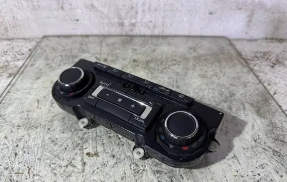 Skoda Octavia Mk2 (1Z) Climate control unit 3T0907044AR 5HB00974944