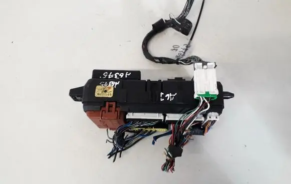 Mitsubishi Carisma Fuse box set MR193494