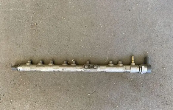 BMW X6 F16 Fuel main line pipe 0445216049 850815504