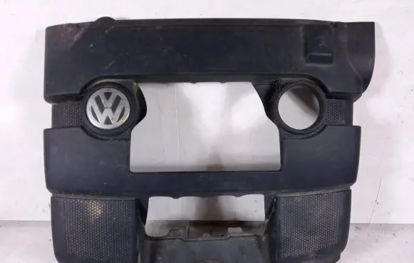 Engine cover (trim)