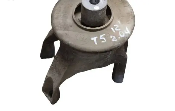 Volkswagen Transporter - Caravelle T5 Engine mounting bracket 7E0199849