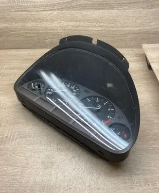BMW 5 E39 Speedometer (instrument cluster) 6903802 110008735