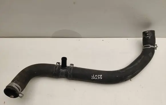Dodge Durango III Coolant pipe/hose 68502657AA