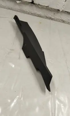 Tesla Model S (C) pillar trim 101033900d