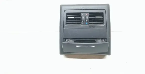 BMW 3 E90 E91 Rear air vent grill 7118049 51167118049