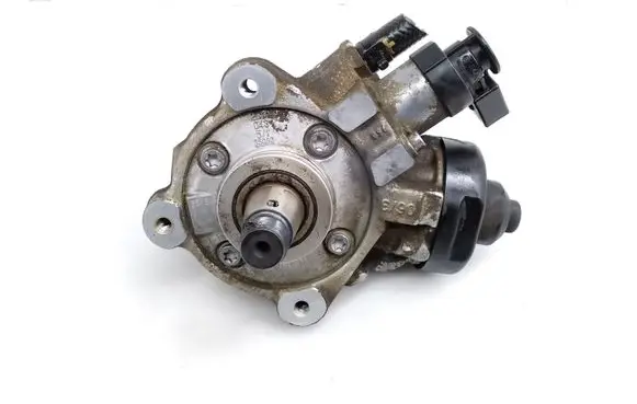 Volkswagen Amarok Fuel injection high pressure pump 03L130755AB 0445010533