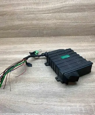 Audi 100 200 5000 C3 Engine control unit/module ECU 811906264 0280800104 WITHPLUG