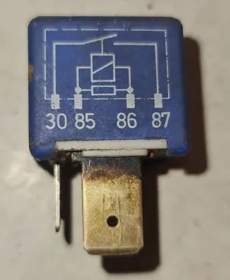 Volkswagen Bora Other relay 857951253 899663 12V25A