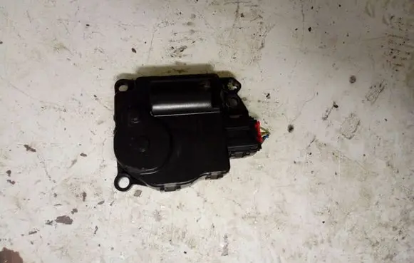 Ford B-MAX Air flap motor/actuator av1119e616cb
