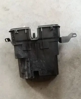 BMW 5 F10 F11 Other engine bay part 8508212
