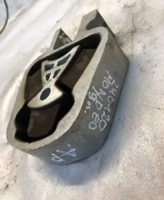 Ford Mondeo MK V Engine mount bracket Dp536p082cb