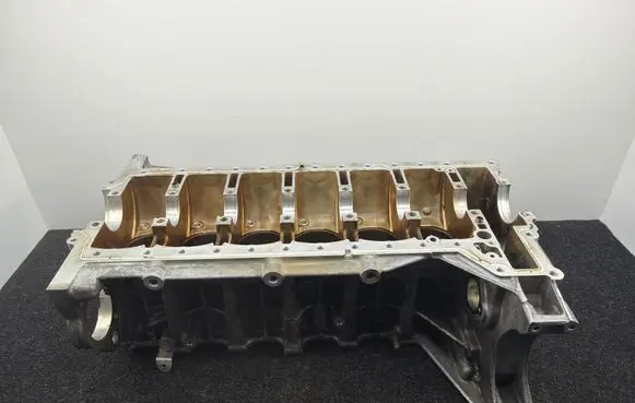 BMW 4 F32 F33 Engine block 7585979