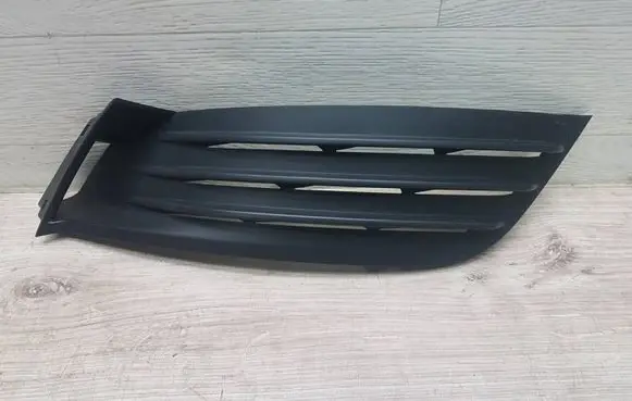 Renault Megane IV Front bumper lower grill 263315195R