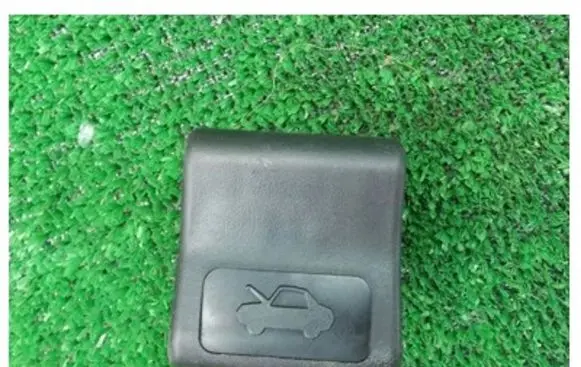 Subaru Impreza III Engine bonnet (hood) release handle