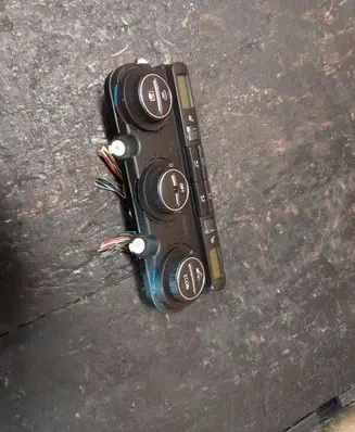 Volkswagen PASSAT B6 Climate control unit 746775-12 27.05.05-51