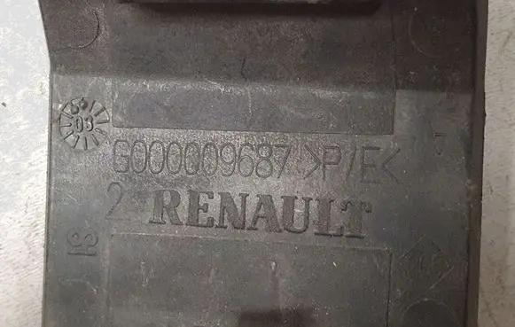 Renault Laguna II Front tow hook cap/cover G000009687