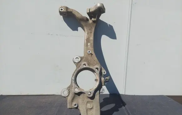 Audi A6 S6 C6 4F Front wheel hub spindle knuckle 4F0407242E 4F0258