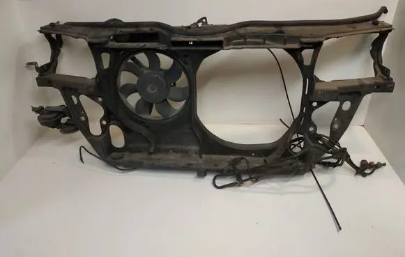 Volkswagen PASSAT B5 Radiator support slam panel 3B0805594