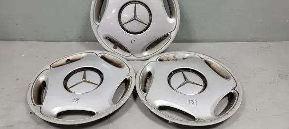 Mercedes-Benz E W210 R13 wheel hub/cap/trim