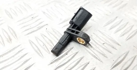 Audi A3 S3 8P ABS brake wheel speed sensor 7H0927804