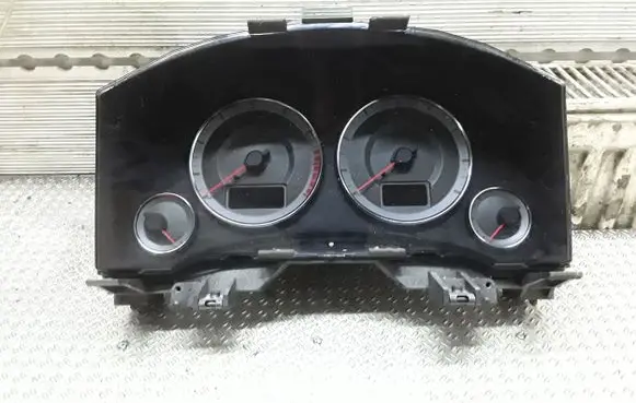 Infiniti FX Speedometer (instrument cluster)