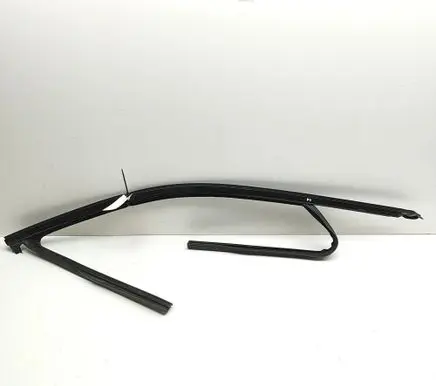 BMW 5 G60 G61 Front door glass trim molding 5A05898