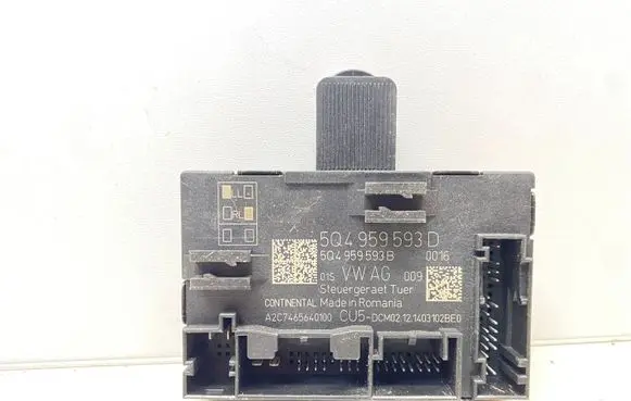 Volkswagen PASSAT B8 Door control unit/module 5Q4959593D