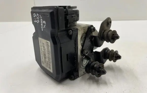 Volkswagen PASSAT B7 ABS Pump 3AA614109AF 54085620T 17654055