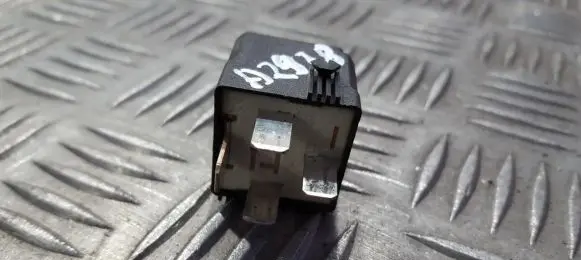 Mercedes-Benz A W168 Other relay a0025421319 4ra007791-00
