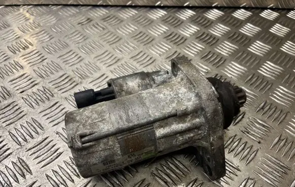 Volkswagen Touran I Starter motor