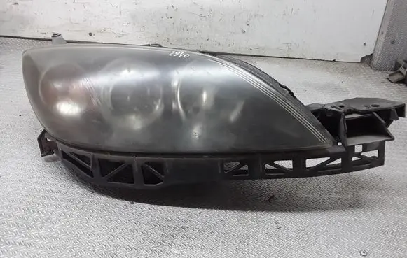 Mazda 3 I Headlight/headlamp