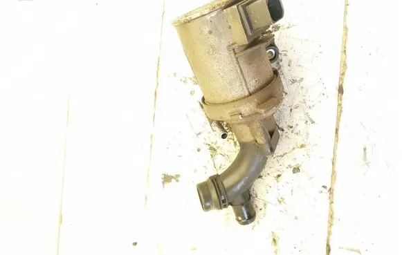 Mercedes-Benz C W205 Water pump A2742002700