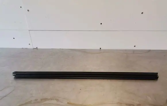 Mercedes-Benz GLC C253 Front door glass trim molding A2537250165 A2537250265
