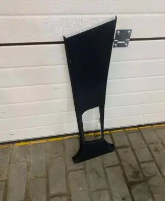 Mercedes-Benz GLC X253 C253 Seat belt trim 05042043 1630